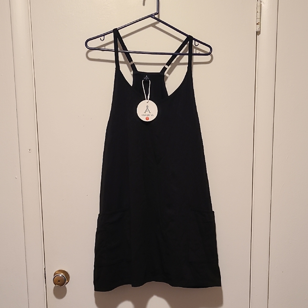 Black Sleeveless Dress with Pockets